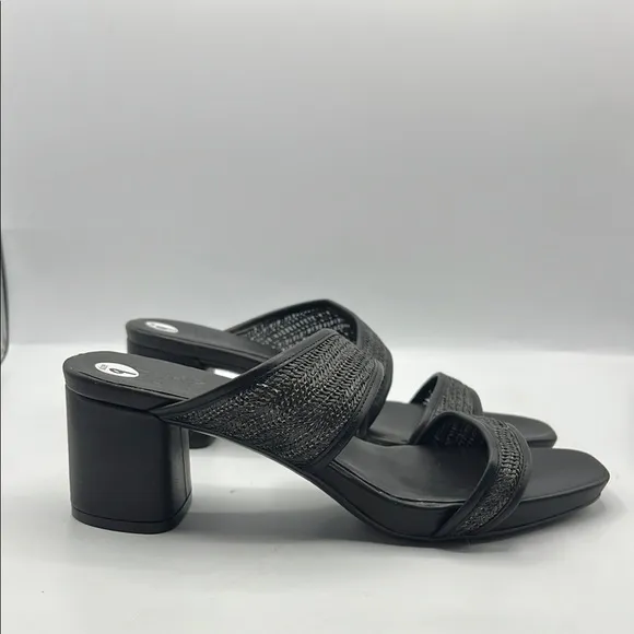 Naturalizer Sz 9 Inez 2 Black Heels with Chunky Block Heel NEW