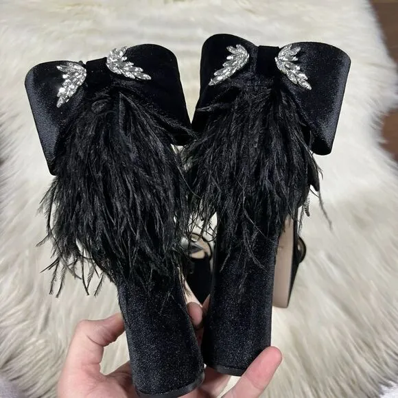 NEW Antonio Melani Size 8.5 M Black Velvet Janie Feather Platform Heels Sandals‎