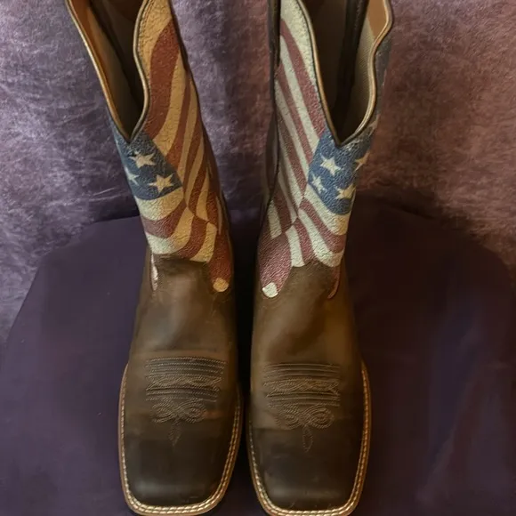 NEW ARIAT BOOTS FLAG BOOTS