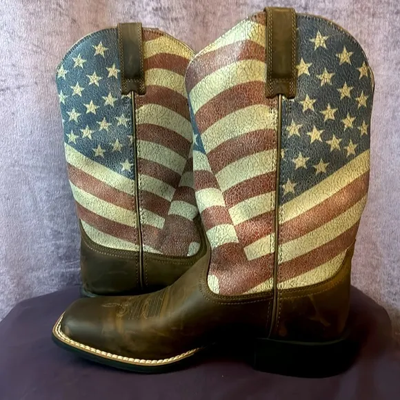 NEW ARIAT BOOTS FLAG BOOTS