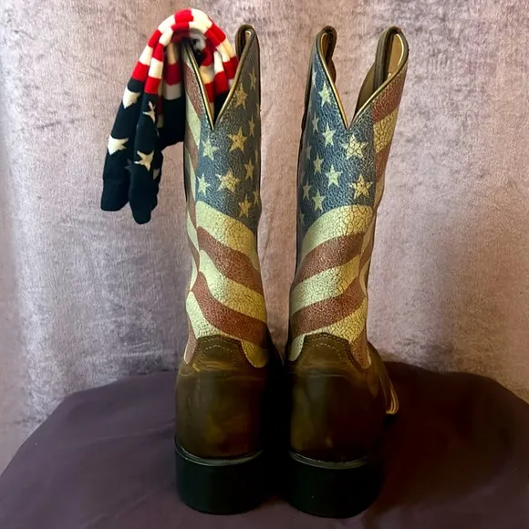 NEW ARIAT BOOTS FLAG BOOTS