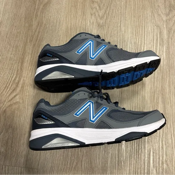 New Balance 1540v3 Marblehead Men’s size 8.5 4E extra wide grey blue EUC