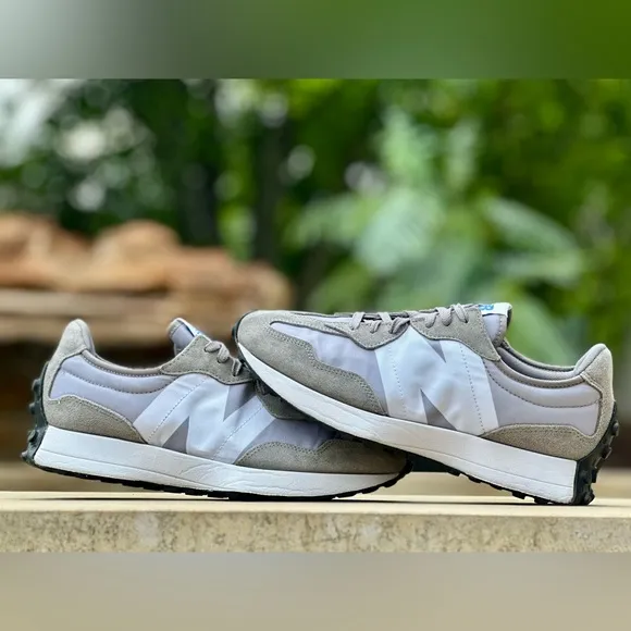New Balance 327 Marblehead Gray White - Size 8.5D Men’s (MS327CPI)