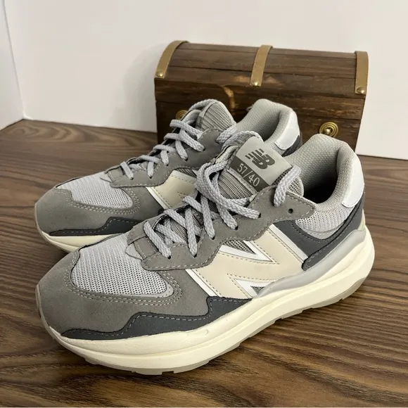 New Balance 57/40 Beige / Grey GS Size 4.5 Y Women’s Size 6 Comfortable Shoes