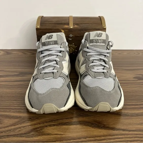 New Balance 57/40 Beige / Grey GS Size 4.5 Y Women’s Size 6 Comfortable Shoes