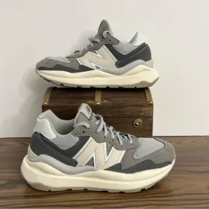 New Balance 57/40 Beige / Grey GS Size 4.5 Y Women’s Size 6 Comfortable Shoes