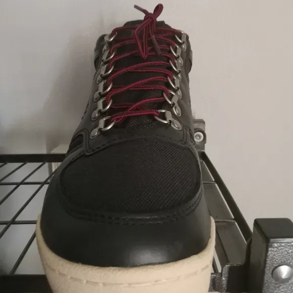 New balance boots