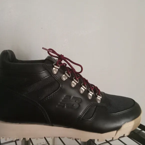 New balance boots