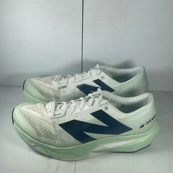 New balance rebel V4