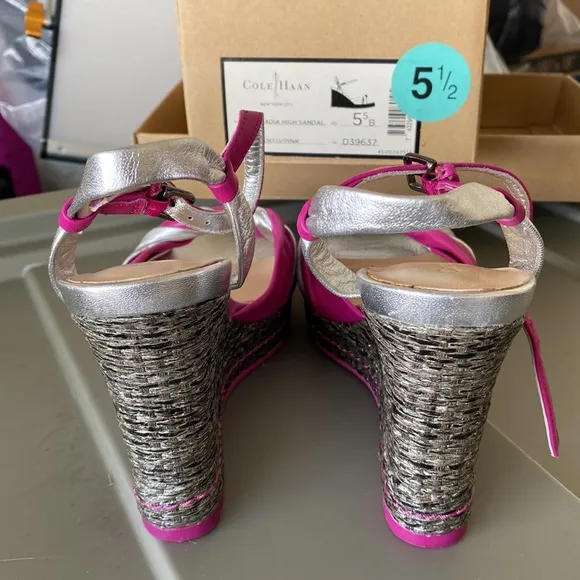 NEW COLE HAAN SANDALS SHOES SIZE 5.5 MSRP $106.99 BRAND NEW