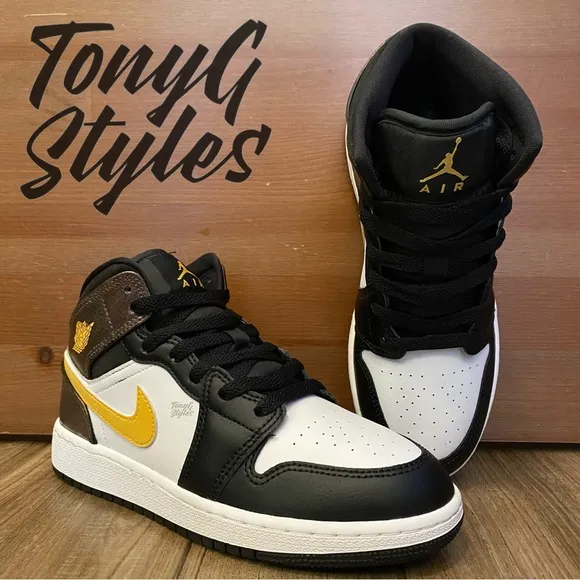 ✨NEW✨ CUSTOM AIR JORDAN 1 MID