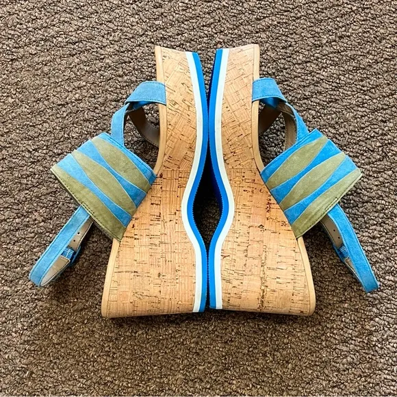 New Donald Pliner Valri suede platform wedge sandals Size 8