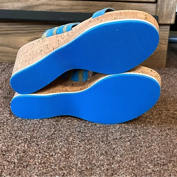 New Donald Pliner Valri suede platform wedge sandals Size 8