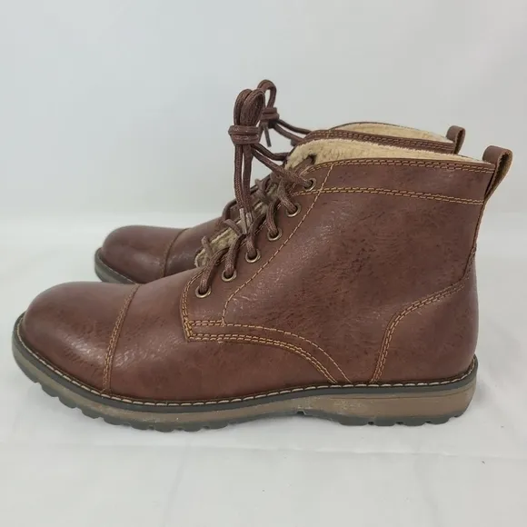NEW Eastland Shoe Men's Jason Boots - Tan - Size US 9 NIB
