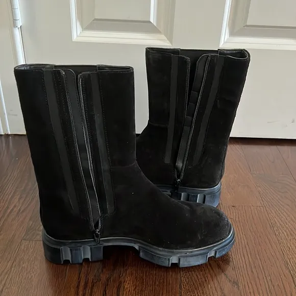 NEW Free People Brooks Chelsea Boots in Black Leather
