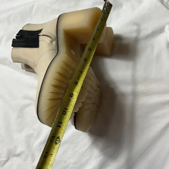 NEW Free people James Chelsea chunky boot white size 8 US heels boots shoes
