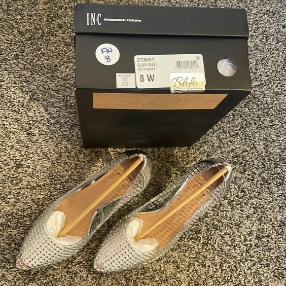 New INC Zitah heels Size 8W Clear Vinyl Rhinestone Silver 3 inch Heels 8 wide