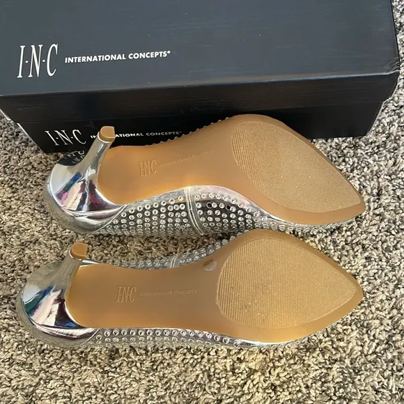 New INC Zitah heels Size 8W Clear Vinyl Rhinestone Silver 3 inch Heels 8 wide