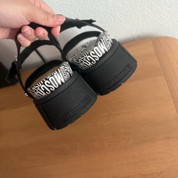 NEW Love Moschino Ankle Strap Platform Lug Sole Sandals in Black 41