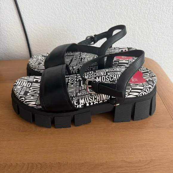 NEW Love Moschino Ankle Strap Platform Lug Sole Sandals in Black 41