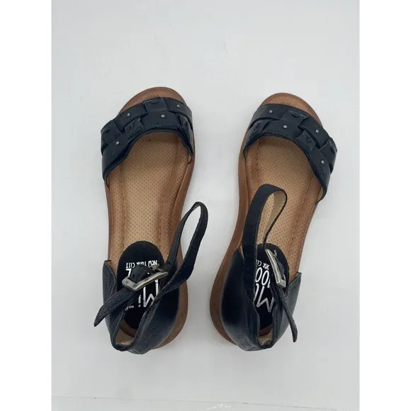 New Miz Mooz Indra Leather Studded Ankle Strap Sandals Black Sz EU 42 US 10.5-11