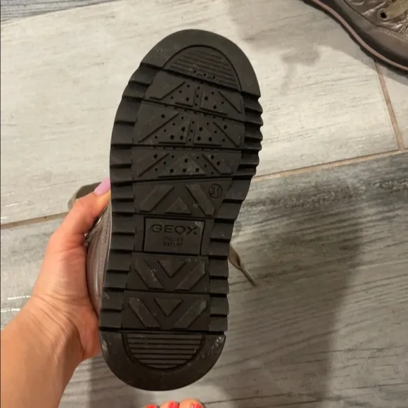 New no box Geox kids boots size US13