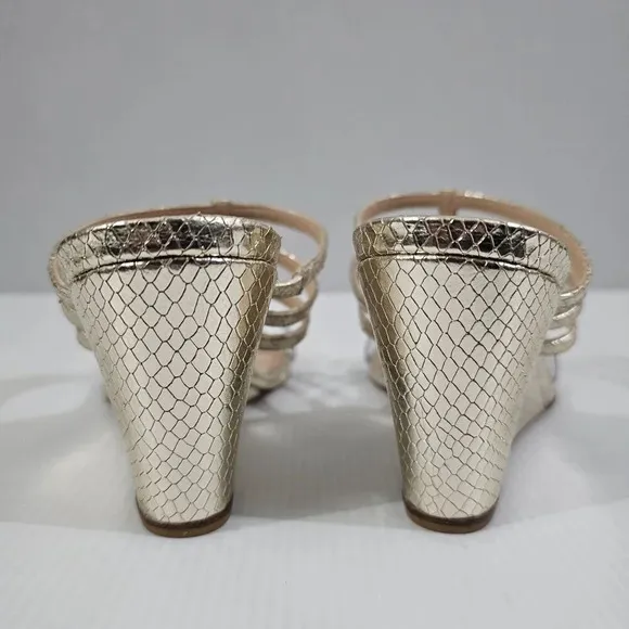 NEW Stuart Weitzman Deco 85 Wedge Sandal Platino Metallic Gold Leather 7.5