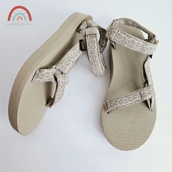 New! Teva Midform Universal Platform Leopard Strappy Outdoor Sandals