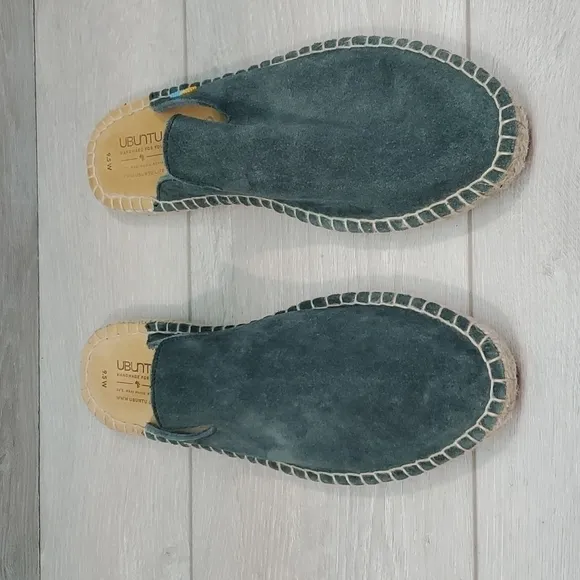 NEW Ubuntu Womens Mules Suede Flats shoes sz 9.5