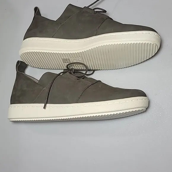 New without box Kipling tumbled nubuck Eileen Fisher tan shoes size 9.5