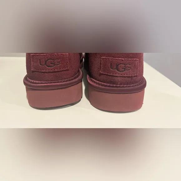 New without Box UGG Wild Grape Merlot Ultra Mini Boots Slippers 7