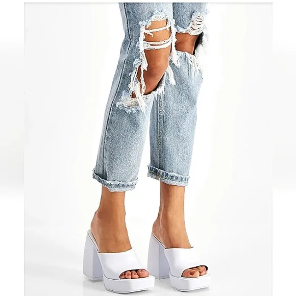 New w/o Box Bar III Nessa White Sculpted Heel Slip-on Platform Sandals Size 9