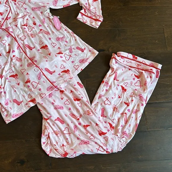 New Womens Pajama Set 2 Pc Cowboy Hats Boots Hearts Western