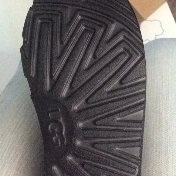 NIB Bailey button kids boots