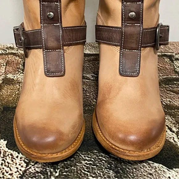 NIB Freebird Beige Notorious Boots Size 9