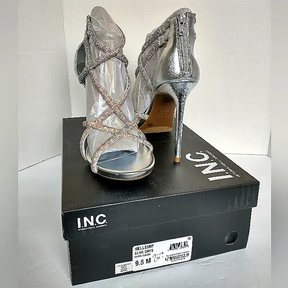 NIB Inc International Concepts Nellemi Silver Strappy Platform Dress Sandal