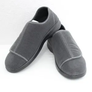 NIB Propet Cush N Foot Men's Slipper Size 11.5