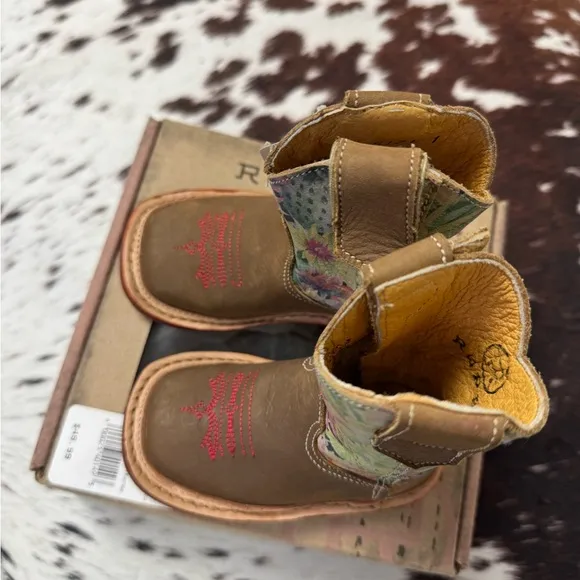 NIB Roper Brown and Floral Western Baby Boots Sz 1