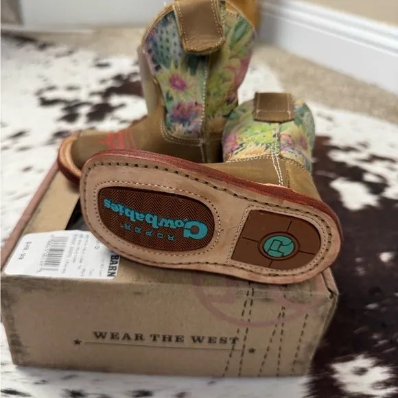 NIB Roper Brown and Floral Western Baby Boots Sz 1