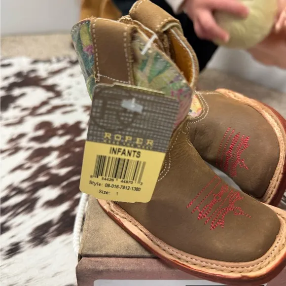 NIB Roper Brown and Floral Western Baby Boots Sz 1