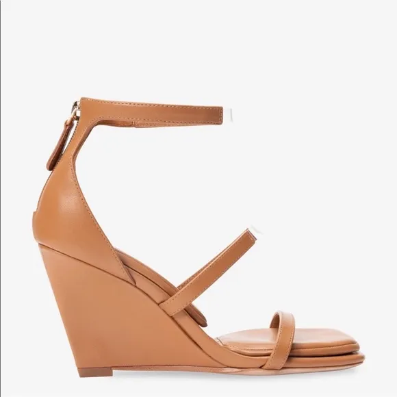 NIB Tamara Mellon Reverse Wedge 90 Luggage leather