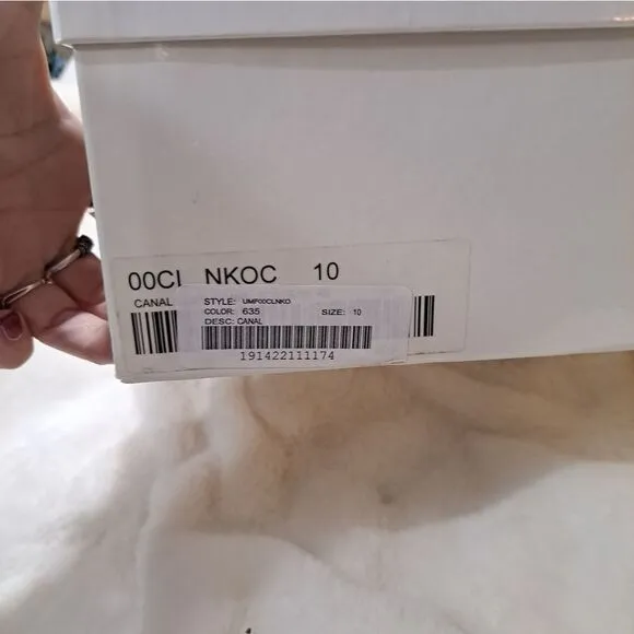 NIB Uri Minkoff Leather Shoes
