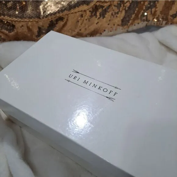 NIB Uri Minkoff Leather Shoes