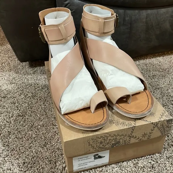⚡️NIB⚡️Free People Vale Boot Sandal in Make Up Size 41