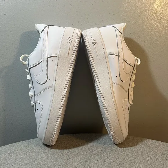 Nike Air Force 1 LE GS 'Triple White' Size 6Y/Women's Size 7.5 DH2920 111