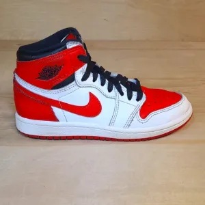 Nike Air Jordan 1 Retro High-Top OG Chicago Sneakers Size 13.5C AQ2664-161