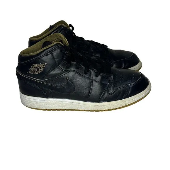Nike Air Jordan 1 Shoes Black Leather High Top Shoes Size Women's Size 7.5