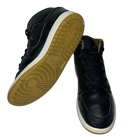 Nike Air Jordan 1 Shoes Black Leather High Top Shoes Size Women's Size 7.5