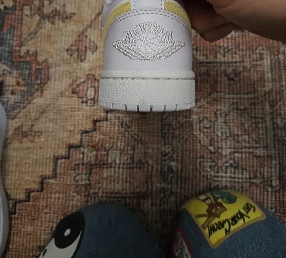 Nike Air JORDAN LO BARELY GRAPR