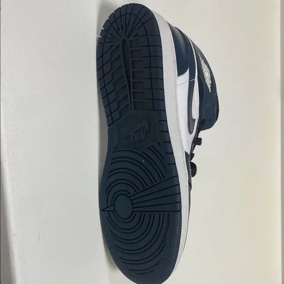 Nike, Air Jordan, navy/white, Athletic Shoes Youth size 6, high top